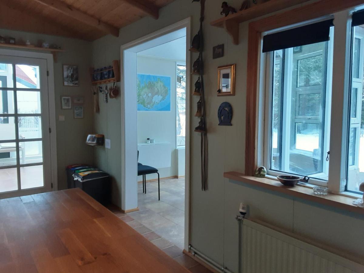 Arbakki Farmhouse Lodge Reykholt  Bagian luar foto